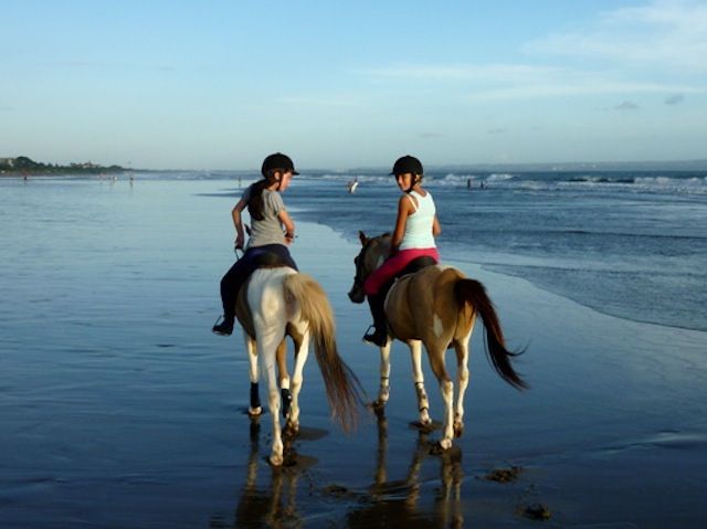 Beach Horseriding - Photo 6