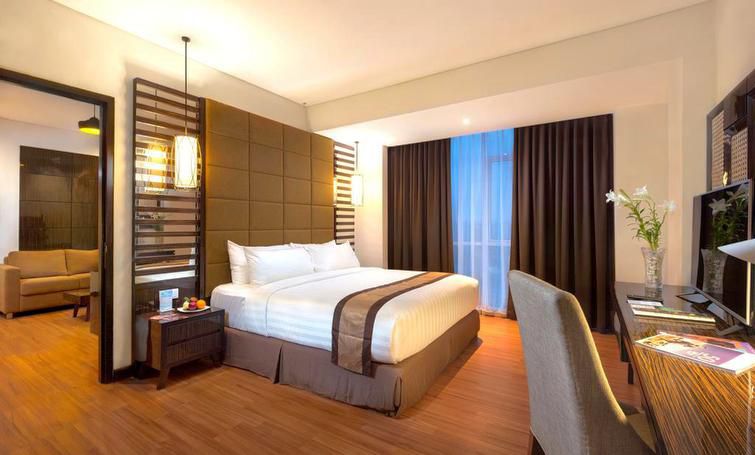 The Atrium Hotel & Resort Yogyakarta - Photo 2