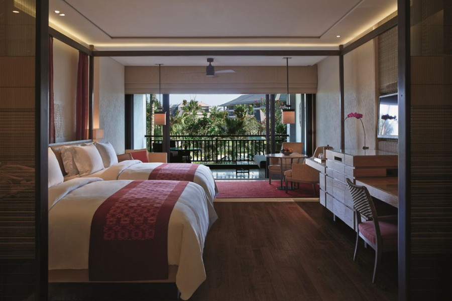 The Ritz Carlton - Photo 12