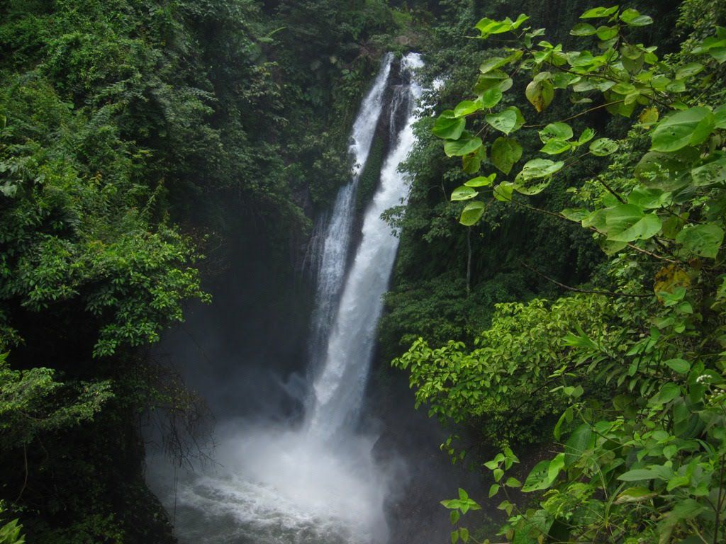 Incredible Waterfalls - Photo 8